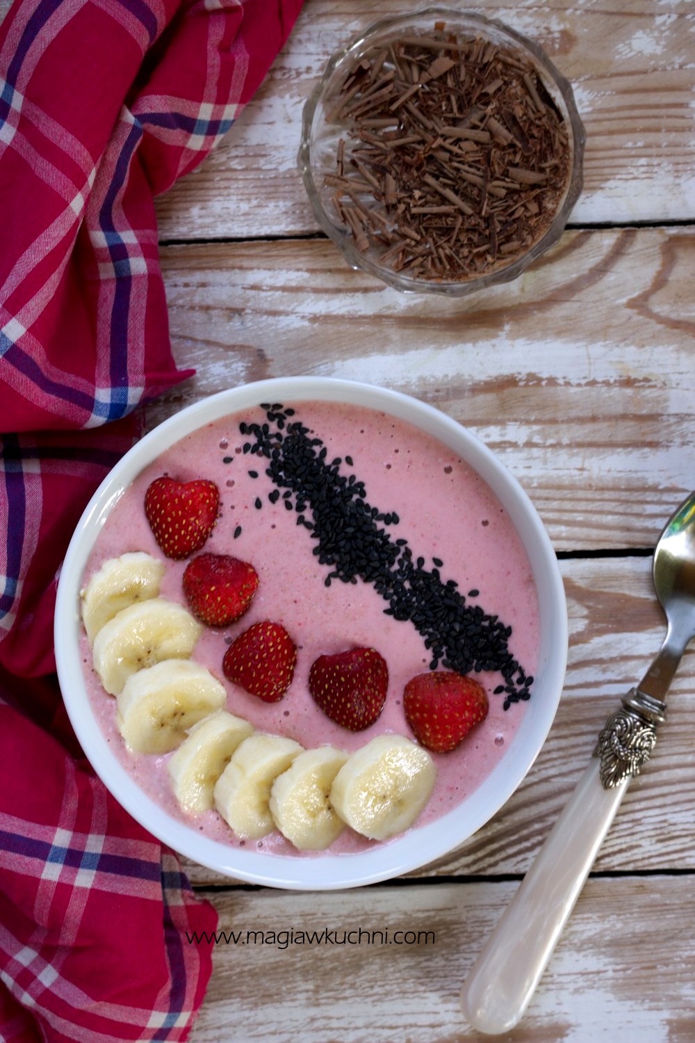 Smoothie bowl truskawka