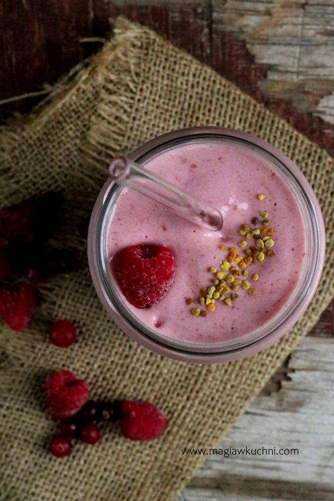 Smoothie z żurawiną i malinami